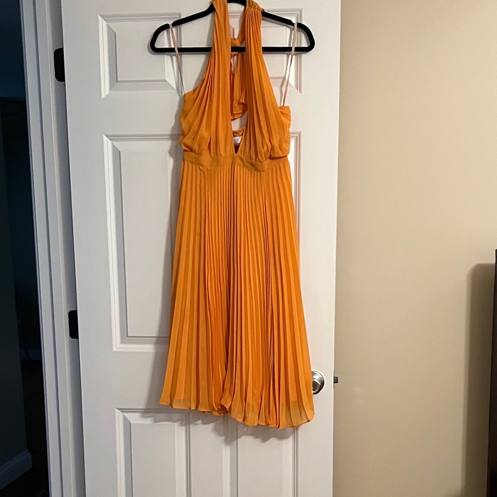ALI & JAY Mustard Backless Dress size XS